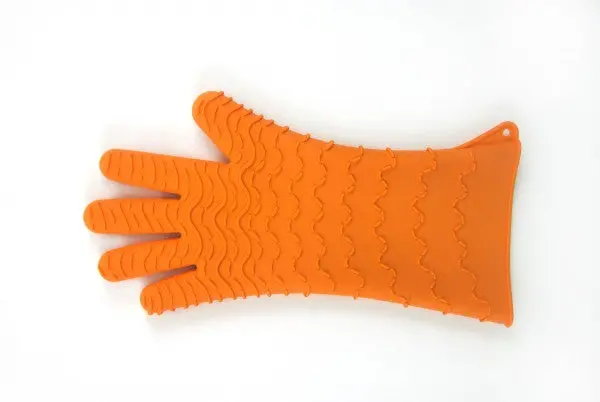 Charcoal Companion Heat-Resistant Silicone Bbq Glove – Oven & Grill Safe 1