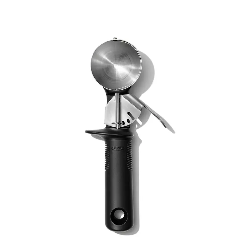 Ergonomic Classic Swipe Ice Cream Scoop 1