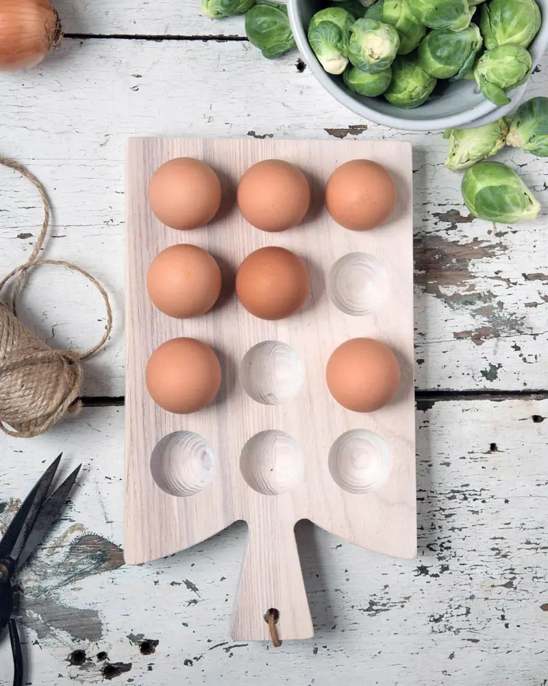 Farmhouse Pottery Cornish White Wooden Egg Board – Handcrafted Farm-Style Organizer 1
