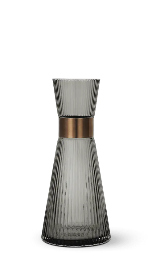 Gc Nouveau 1.0 L Smoke-Tinted Water Carafe 1