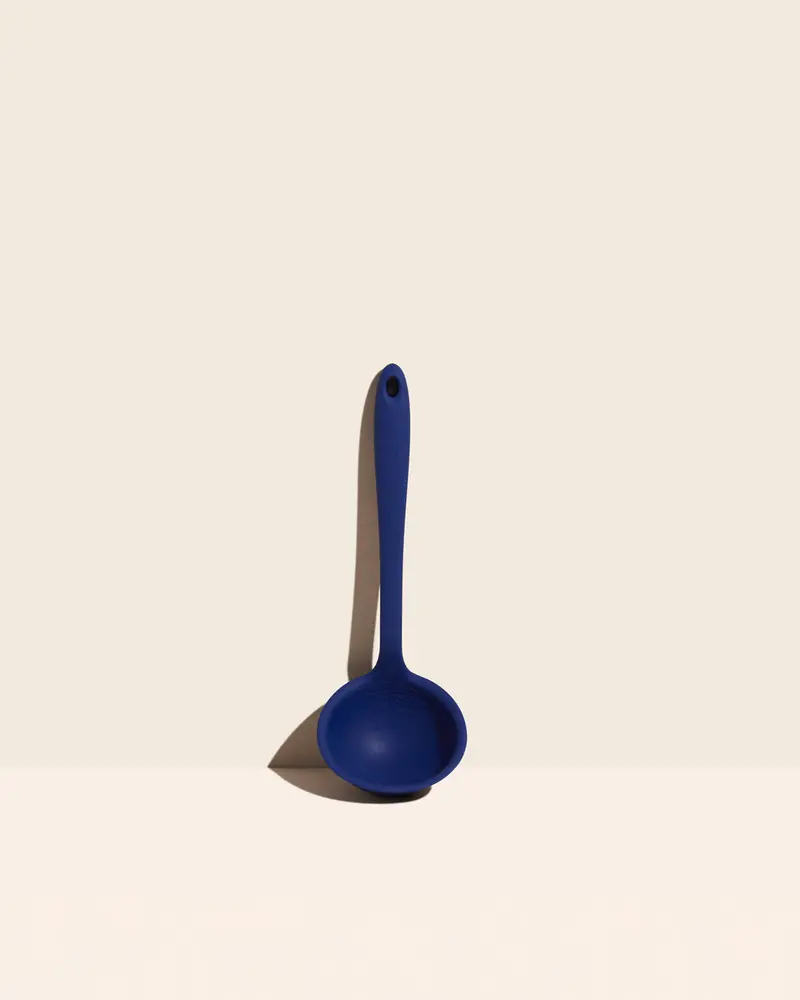 Gir Ultimate Silicone Soup Ladle – Navy Blue 1