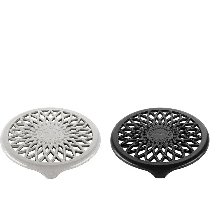 Heat-Resistant Cast Iron Trivet 1