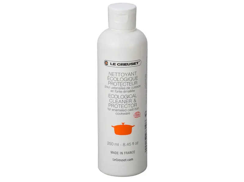 Le Creuset Cast Iron Cookware Cleaner – Gentle Yet Effective Formula 1