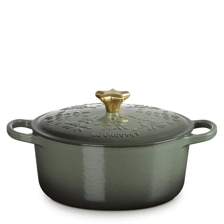 Le Creuset Enamel Cast Iron Holiday Casserole – Small Christmas Edition 1