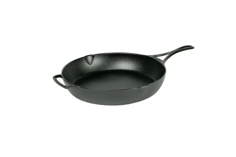 Lodge Blacklock 10.25-Inch Pre-Seasoned Cast Iron Skillet 1