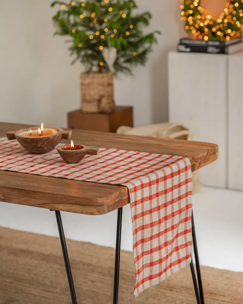 Magiclinen Red Gingham Table Runner (16" × 59") 1