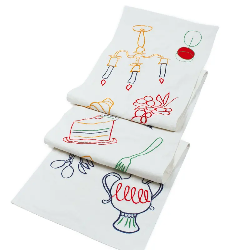 Misette Fête Embroidered Linen Table Runner 1