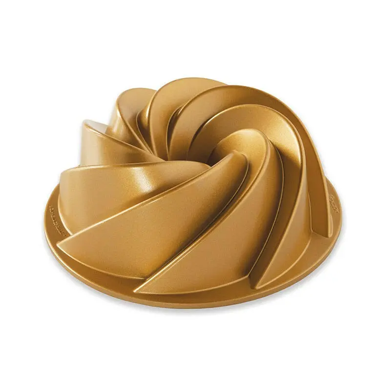 Nordic Ware Heritage Bundt Pan With Classic Fluted Design 1