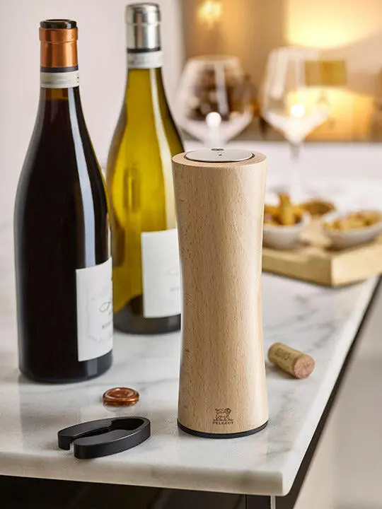 Peugeot Elis Rechargeable Electric Corkscrew In Sleek Black 1