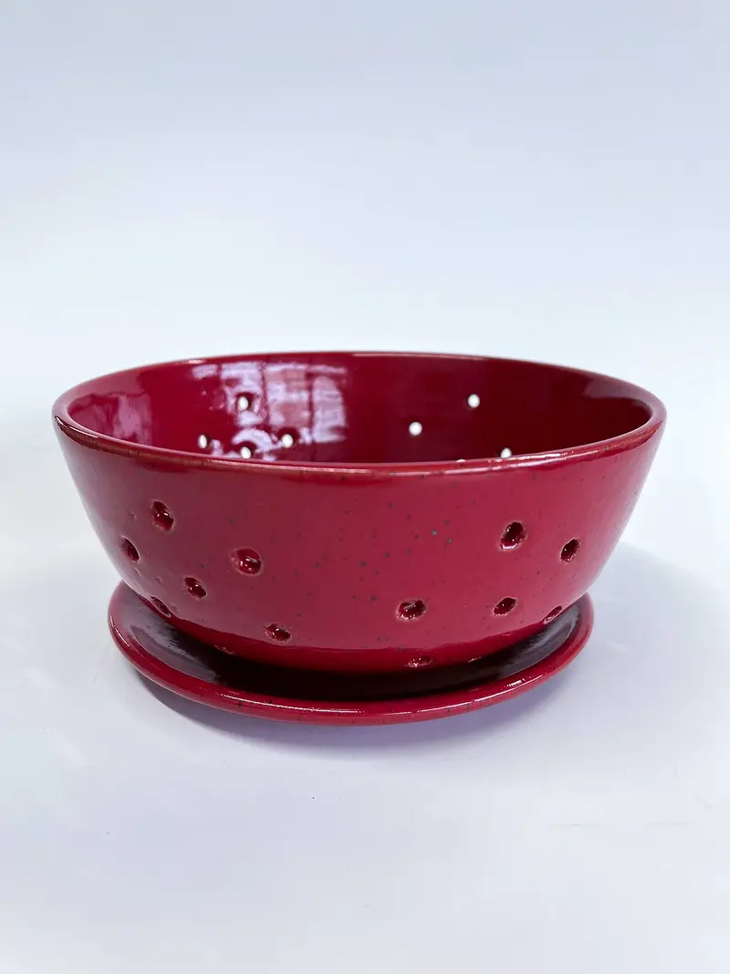 Rachaelpots Large Berry Bowl With Matching Dish – Crimson 1