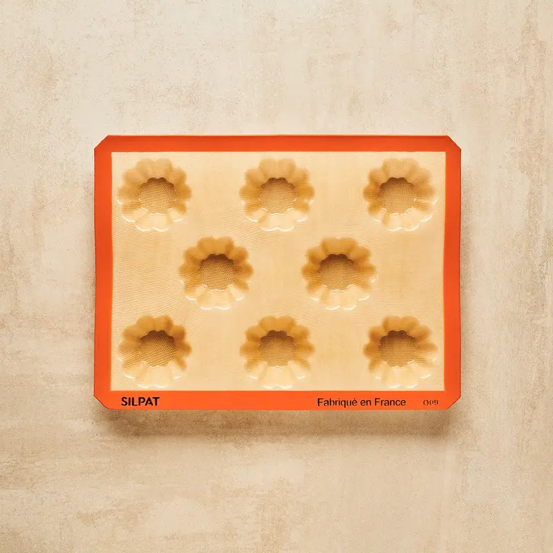 Silpat Mini Brioche Mold – Oven-Safe Silicone Form 1