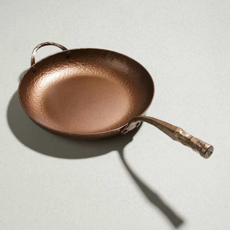 Smithey Deep Farmhouse Skillet – Hand-Seasoned Cast Iron Cooking Pan 1