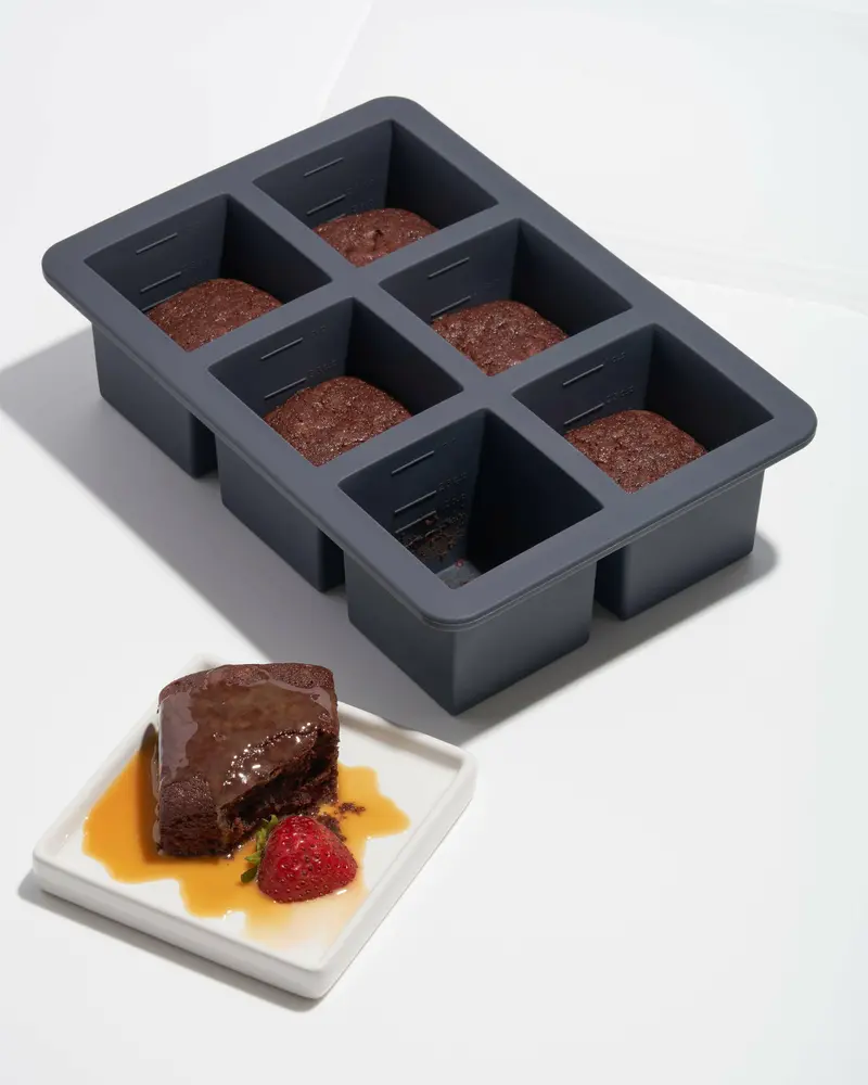 W&P Charcoal-Colored Cup Cube Silicone Food Storage – 6-Cube Set 1